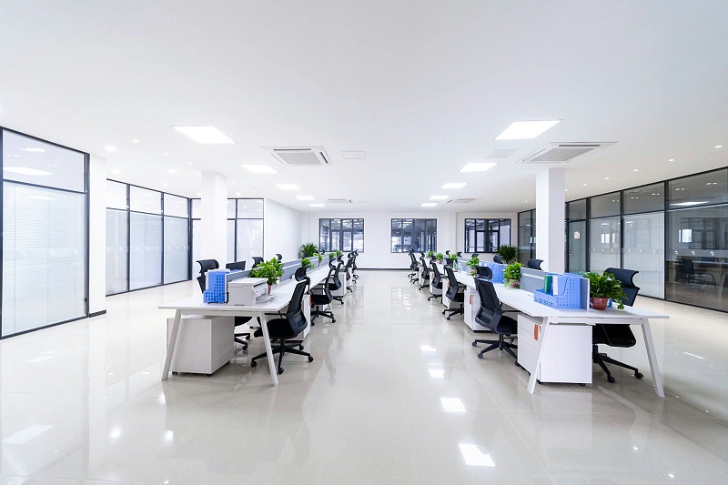 四川零零柒弱電工程公司帶你認(rèn)識(shí)，工廠辦公室場(chǎng)景下需要配備哪些安防設(shè)備？