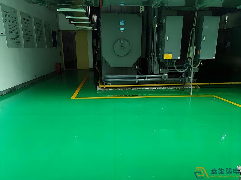 機(jī)房建設(shè)選用環(huán)氧防靜電地坪的好處？